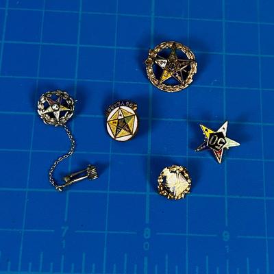 5 Antique Masonic Lapel Pins, 1 is marked 10 K 