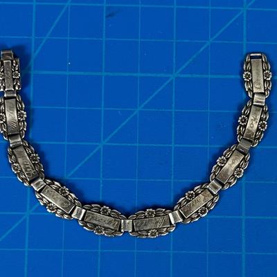 Sterling Silver Forget Me Not Bracelet