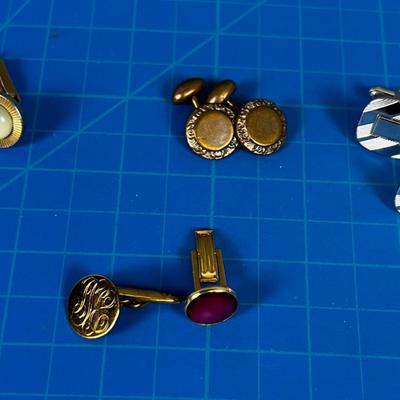 Collection of Men's Vintage Cufflinks 
