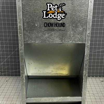 Pet Lodge Chow Hound Dog Food Holder 