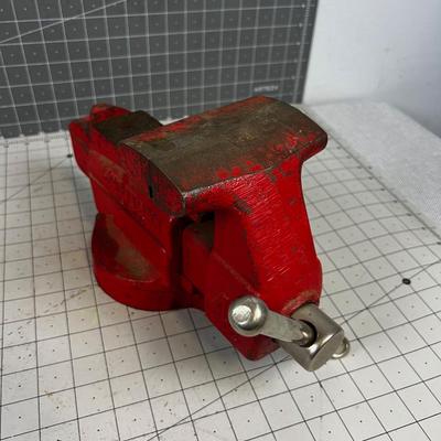 Craftsman 4-1/2" Bench Vice