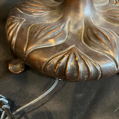 Tiffany Style Stainglass Lamp by Quoizel Collectables