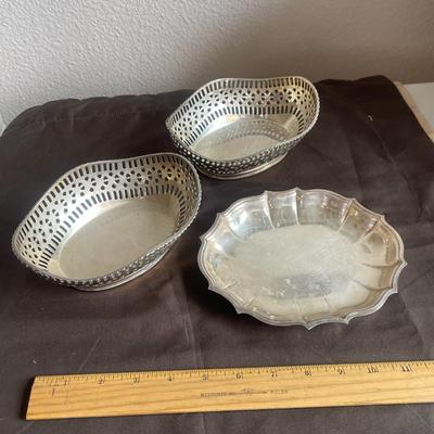 SET OF 3 SERVING PLATES