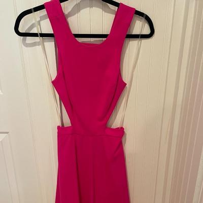 AMANDA UPRICHARD: HOT PINK KNIT DRESS (WOMEN'S) SIZE P