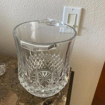 CRYSTAL ICE BUCKET