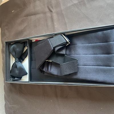 BOWTIE/CUMMERBUND SET