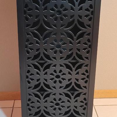 Black Lacquer Wood Cabinet