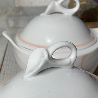 Vintage Mikasa â€œclassic flair peachâ€ Embossed Calla Lilies sugar bowl set