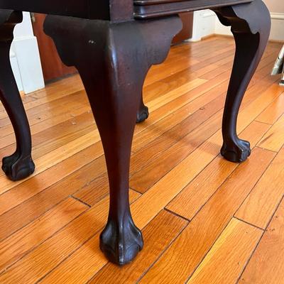 2 Vintage End Side Tables - Queen Anne, Chippendale