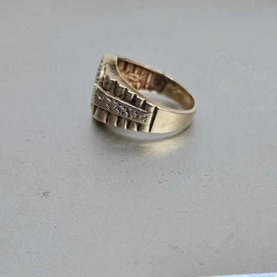Vintage 10 karat gold menâ€™s ring size 10 1/2