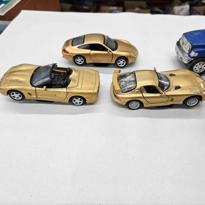 Lot of 5 toy cars