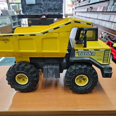 Vintage Tonka Dump Truck