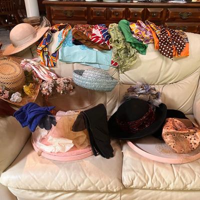 Lot Vintage Hats, Scarves, Gloves, Hat Box