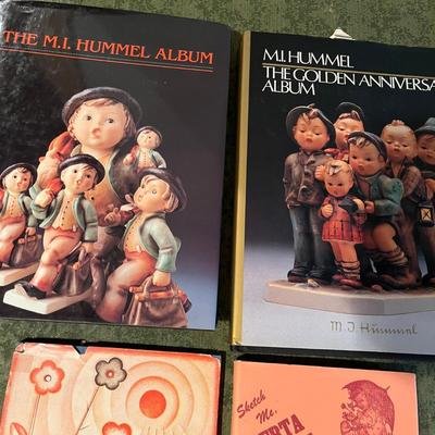 Books on Hummels