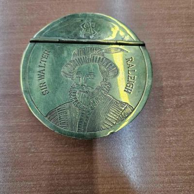 Vintage Mottahedeh Brass Walter Raleigh Historic Charleston Box  Snuff Box