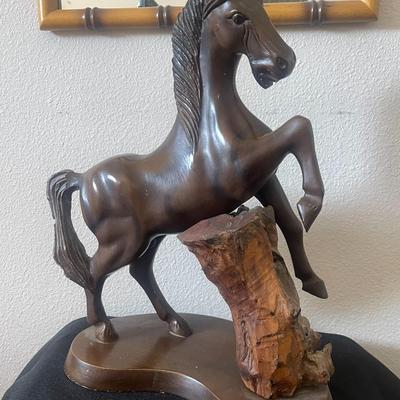 LARGE HORSE TABLE FIGURINE DECOR