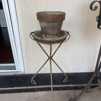 POTTED PLANT STAND