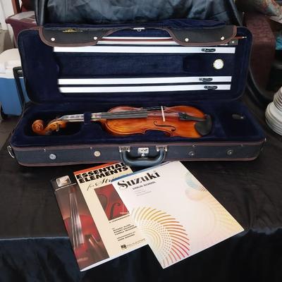 CREMONA VIOLIN IN CASE