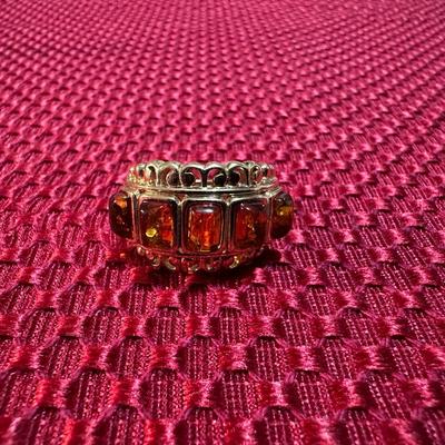 BEAUTIFUL STERLING SILVER RING WITH ORANGE AMBER STONES