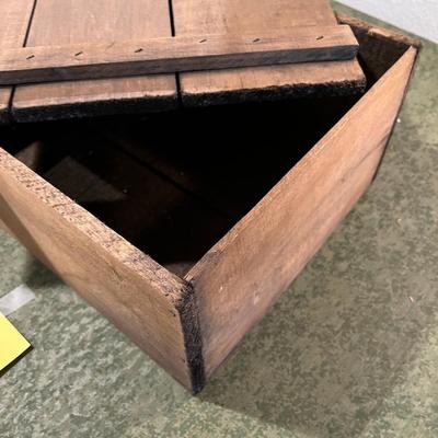 Lidded Crate