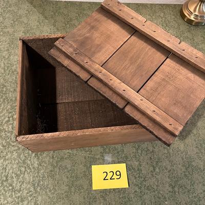 Lidded Crate