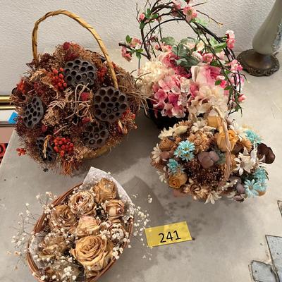 Lot of Dried Flower arrangements