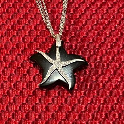 STERLING SILVER NECKLACE WITH ONYX STARFISH PENDANT