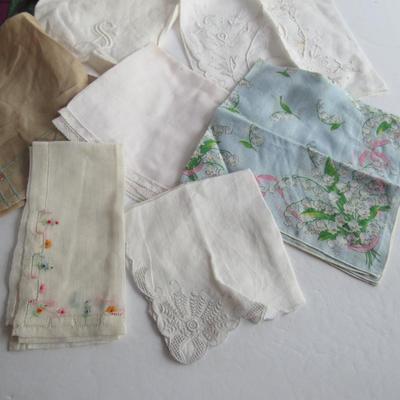 Lot of Vintage Ladies Hankies