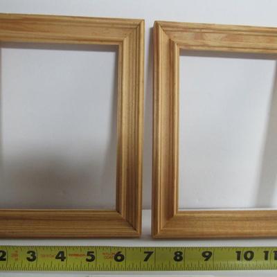 2 Small Matching Wood Frames, Nice Shape