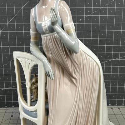 LLADRO "Lady Empire" #4719 