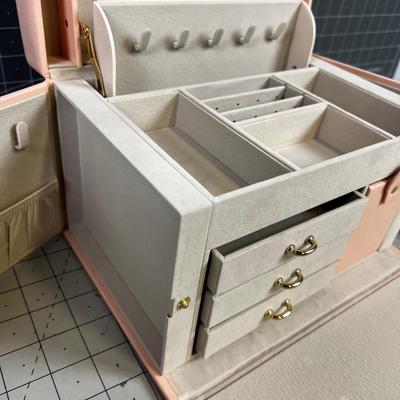 VLANDO Pink Jewelry Box 