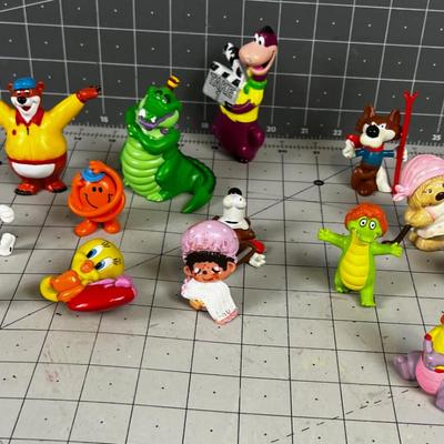 Random Plastic Animals from the 80's; Cartoon Characters, Chucky Cheese etc.,. 