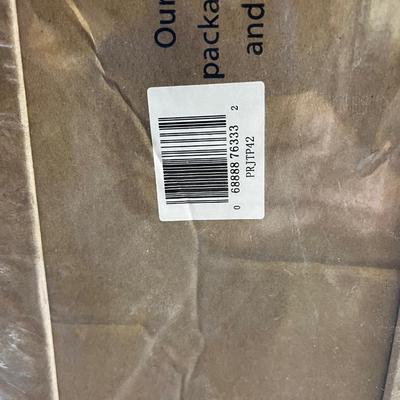 Mobil Projection Screen, NEW IN THE BOX 