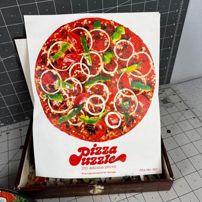 3 Vintage Puzzles: Horse, Pizza and Round Farm