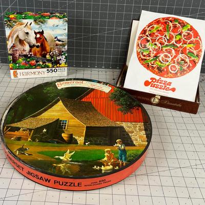 3 Vintage Puzzles: Horse, Pizza and Round Farm