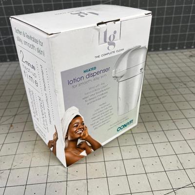 True Glow Lotion Heater Dispenser