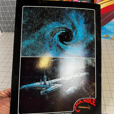 Vintage 1970's Portfolio Folders Garfield and the Black Hole. 