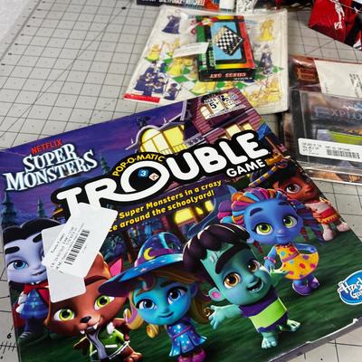 Mixed Lot of Toys, Games and Comics 