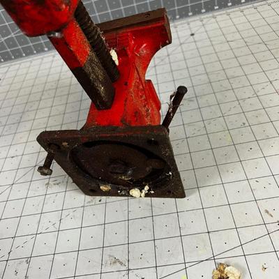 Scout 3" Bench Vice 