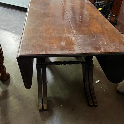 Duncan Fife Drop Leaf Table Down 