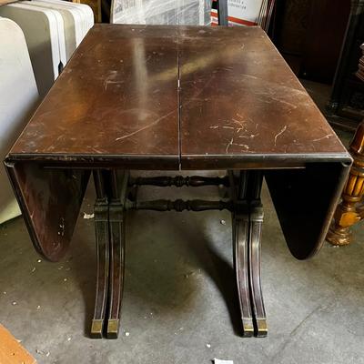 Duncan Fife Drop Leaf Table Down 