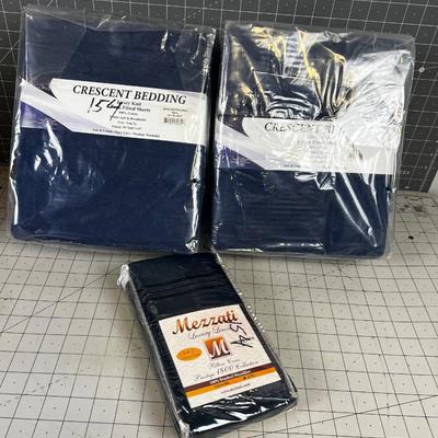 2 Brand NEW Fitted Jersey Knit Sheets and a set of Pillow Case NEW 