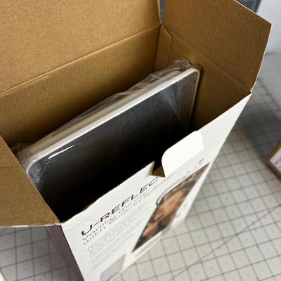 Vanity Mirror with Built in Blue Tooth Speaker NEW in the BOX 