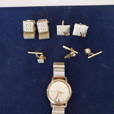 MENS BULOVA SELF WINDING WATCH AND CUFFLINGS-TIE TACKS