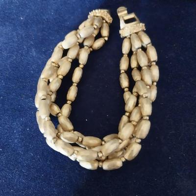 TRIFARI MATCHING NECKLACE AND BRACELET AND CLIP EARRINGS