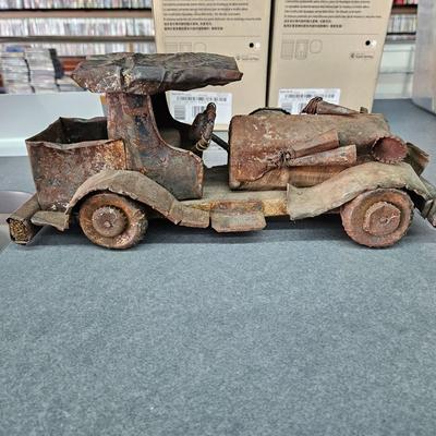 Folkart car toy
