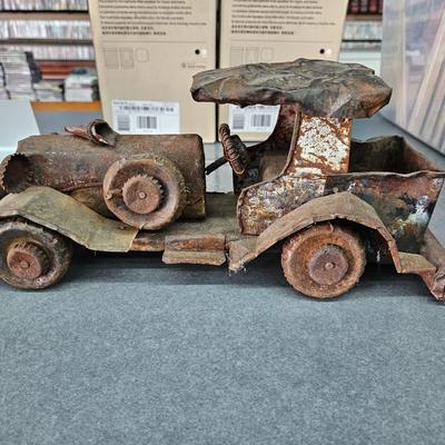 Folkart car toy