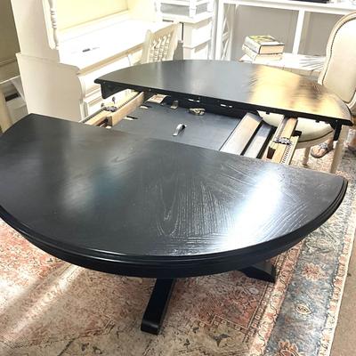 718 American Drew Black Painted Wooden Oval/ Round Pedestal Table