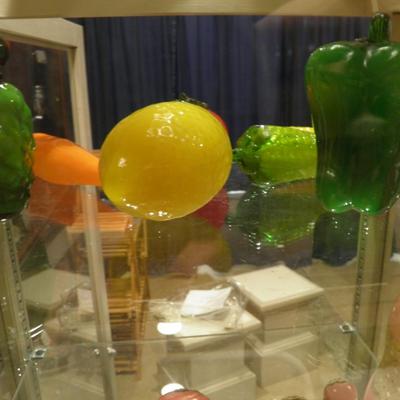 Lot of 6 Vintage Glass Fruit & Vegetables