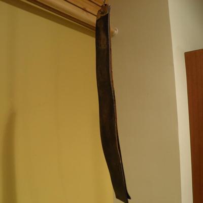 Very Vintage Barbers Strop 24"